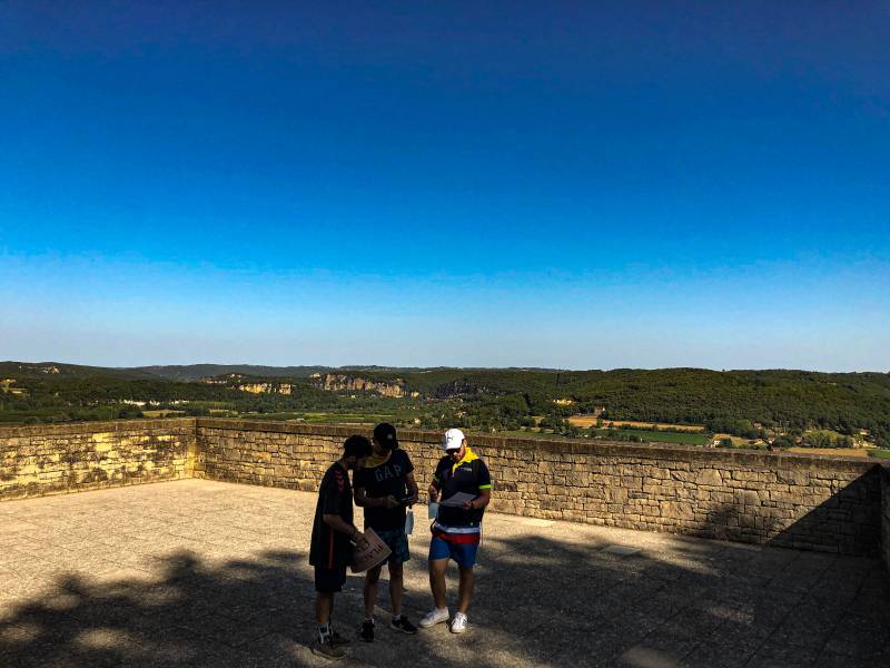 Agence événementielle propose team building nature et bien-être inoubliable dans les paysages exceptionnels de Dordogne