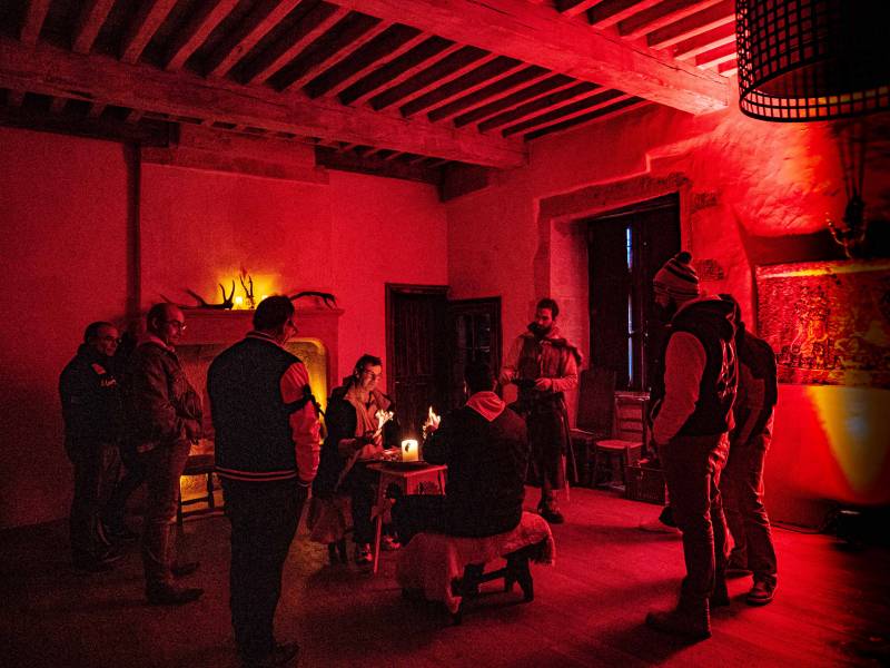 Epreuve du feu dans une salle du château