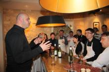 Notre zone d'activité pour ce service Programme team building insolite pour entreprise avec activité escape game, dégustation de vin ou création artistique